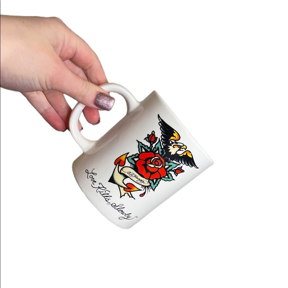 ED HARDY GRAPHIC COFFEE MUG - Picture 2 of 5